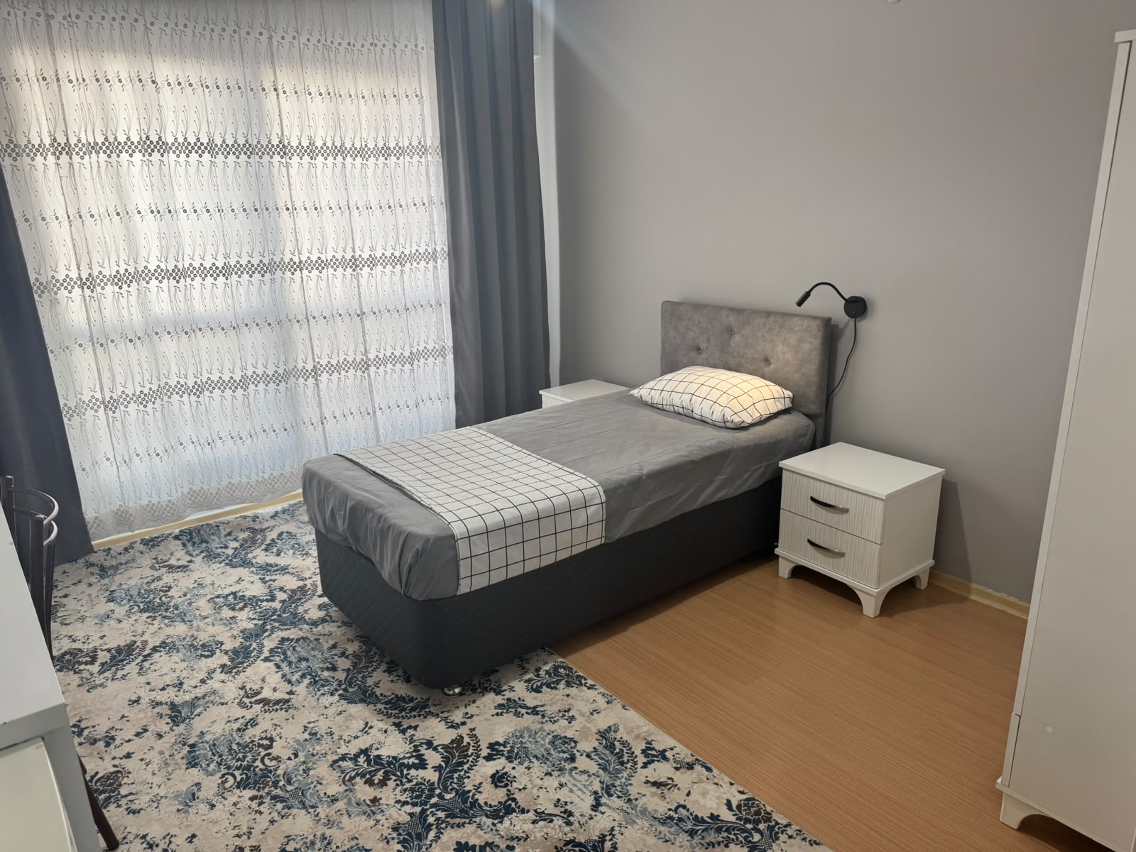 Sim Kız Yurdu 1 Kişilik Oda